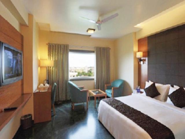 Brijwasi Lands Inn Mathura Exterior photo