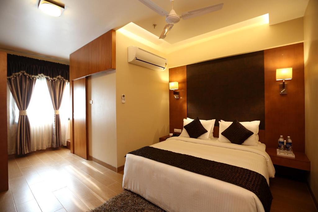 Brijwasi Lands Inn Mathura Room photo